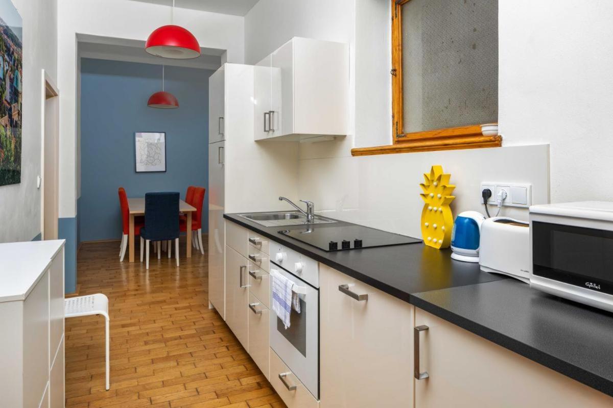 Letna Apartments Прага Екстер'єр фото