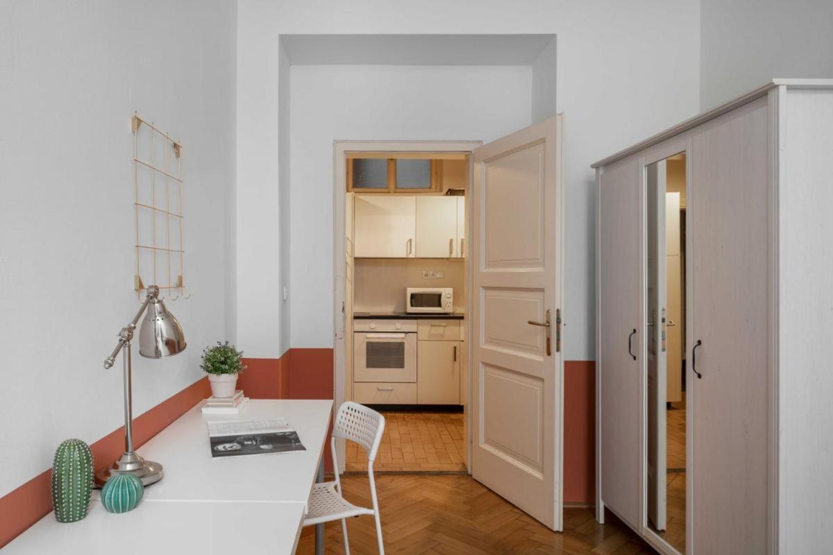 Letna Apartments Прага Екстер'єр фото