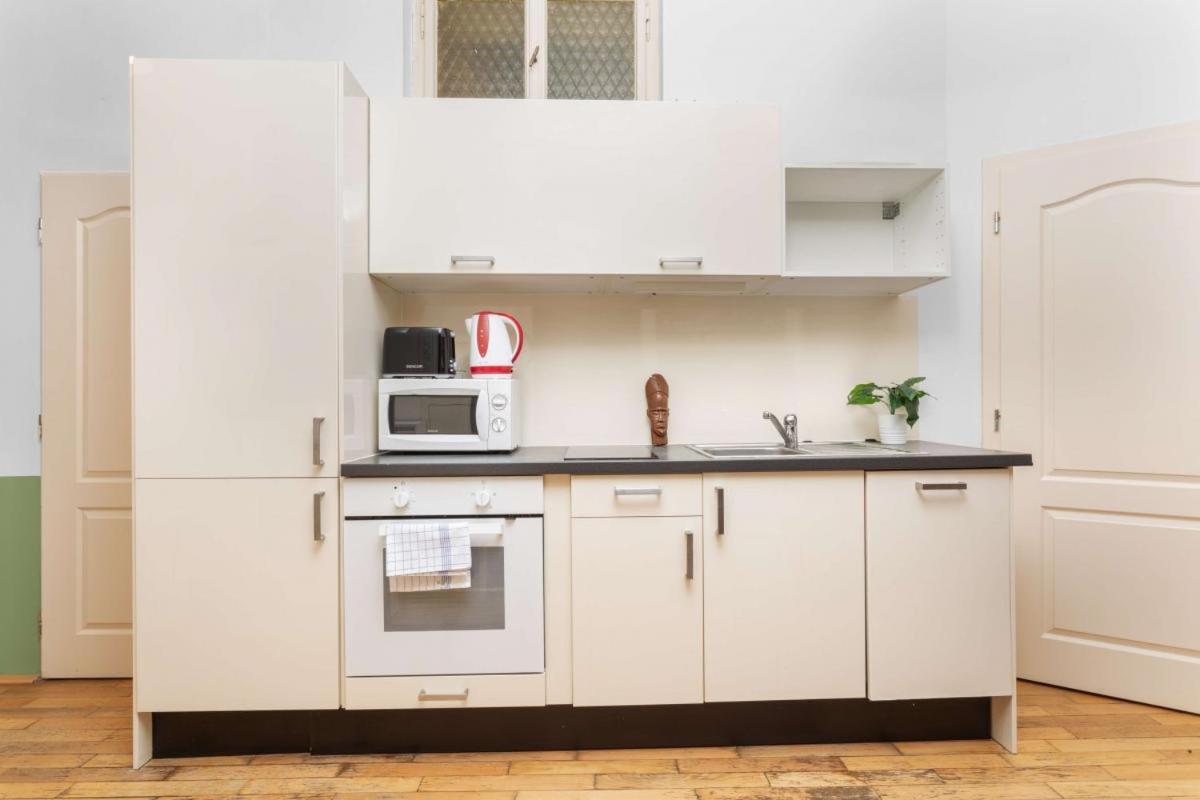 Letna Apartments Прага Екстер'єр фото